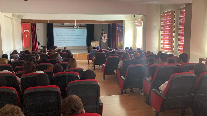 İlçe Sağlık Müdürlüğümüz Tarafından Bilgilendirme Seminerleri Gerçekleştirildi.
